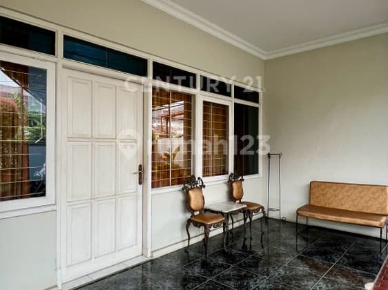 Rumah Hoek 1 Lantai Siap Huni Nyaman dan Asri di Kayu Putih S8774