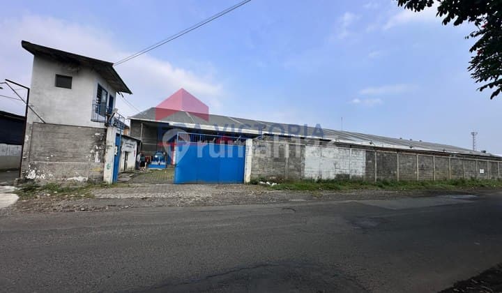 Gudang Siap Pakai Pakis