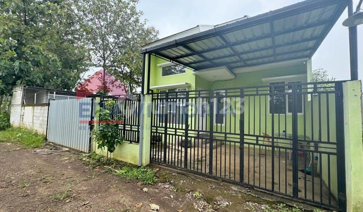 House Plus Warehouse Singosari