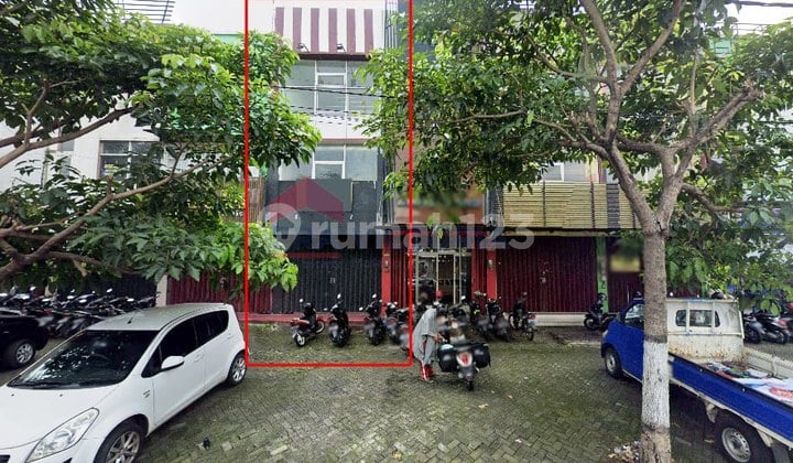 Ruko Kondisi Bagus Lokasi Premium Area Bisnis dan Kampus Soekarno Hatta Malang