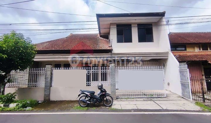 Well-Maintained House Near Raya Tidar