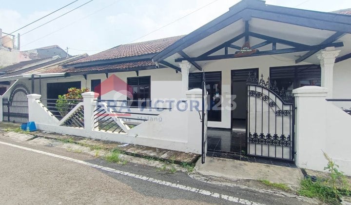 Well-Maintained House Flood-Free Sawojajar Malang