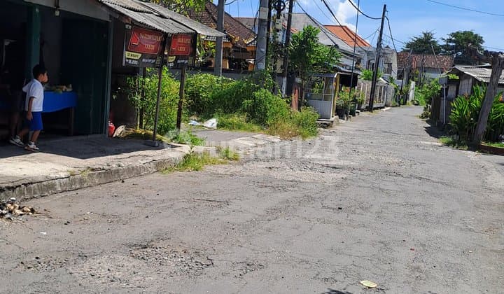 Di Jimbaran Dekat Kfc