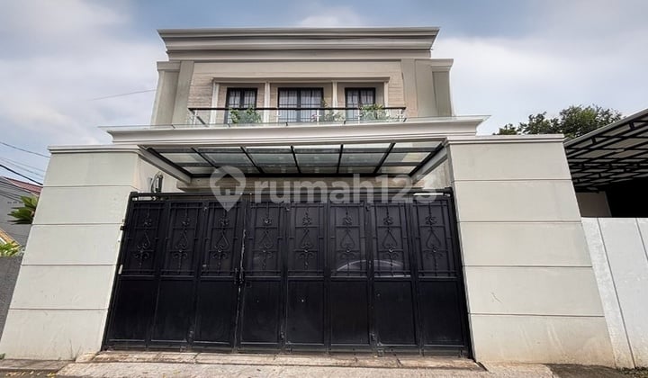 Disewakan Harga Masih Nego Rumah Hoek Premium Lengkap Swimming Pool Full Furnished Di Jati Asih Dekat Tol Jor Jatiasih