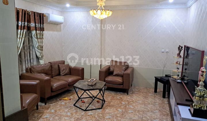 Rumah Tinggal 3 Lantai Dalam Komplek di Koja S8169