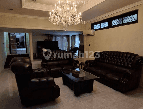 Semi-Furnished Hook House Strategically Located in North Pulomas S9306