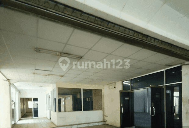 Gudang Luas Area Bebas Banjir di Jatinegara Kaum S7786