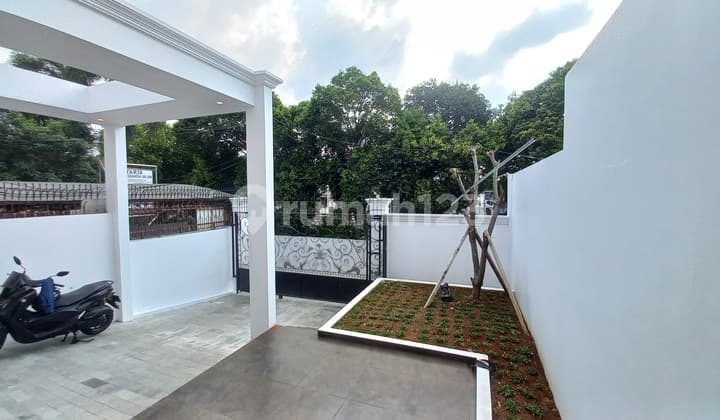 Rumah Baru Lokasi Strategis Di Duren Sawit S8713