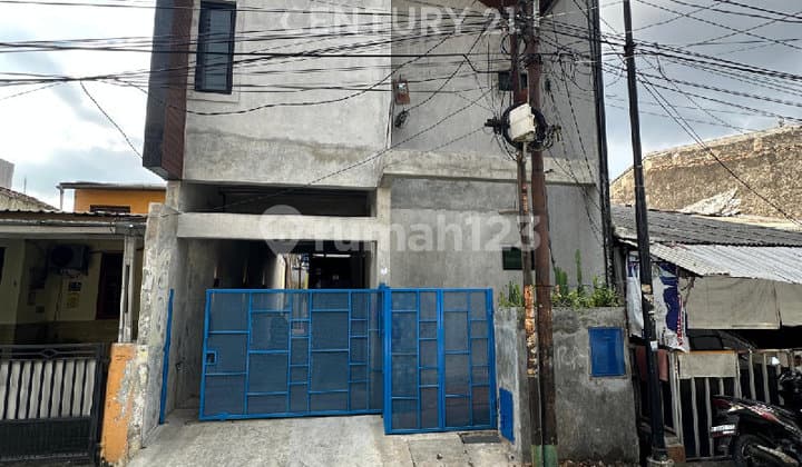Rumah 2 Lantai Konsep Industrial di Cipinang Rawamangun S9502