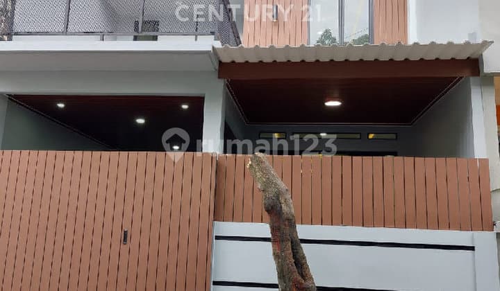 New 2-Story House Pinang Tangerang City S9235