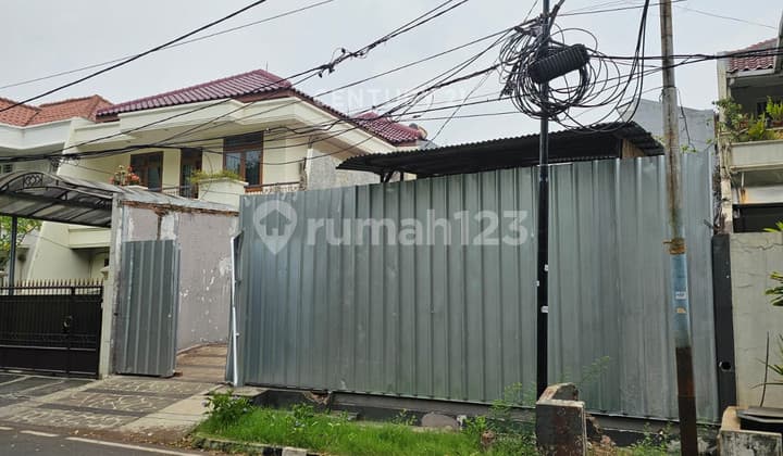 Tanah Lokasi Strategis Depan Jalan Lebar Di Kayu Putih S8661
