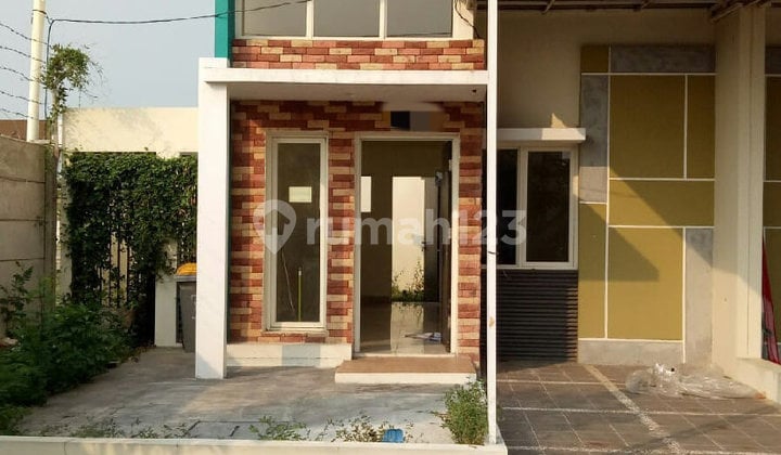 Rumah Asri Dalam Cluster Dekat Pintu Toll di Tarumajaya S9413