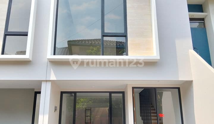 Rumah Baru 2 Lantai Shm Sayap Leuwi Panjang