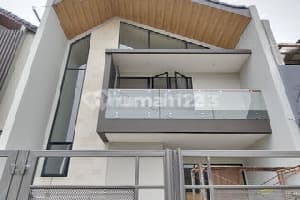 Rumah Baru 2 Lantai Minimalis Modern