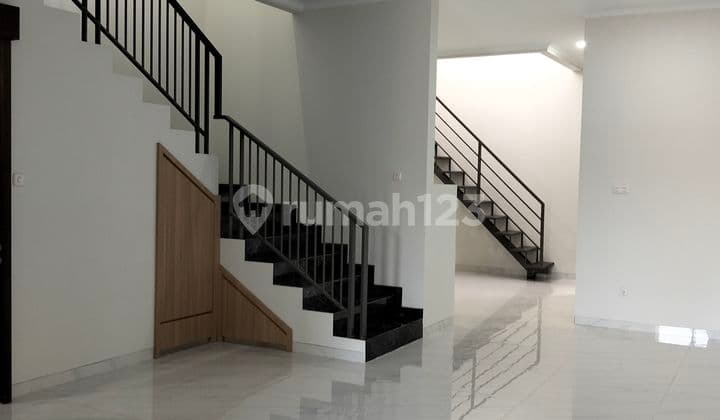 New 2-story house in Mekar Wangi, 4BR Certificate of Ownership.
