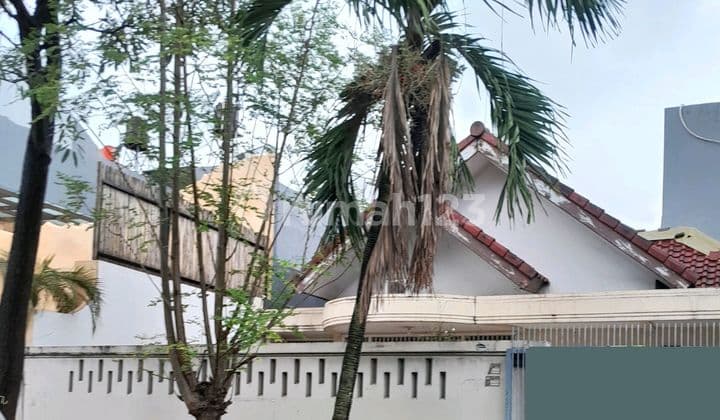 Dijual Rumah Hitung Tanah Permata Buana Jakarta Barat