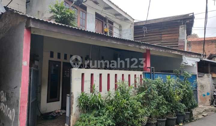 Dijual Rumah dan Kostan Kebon Kacang Jakarta Pusat