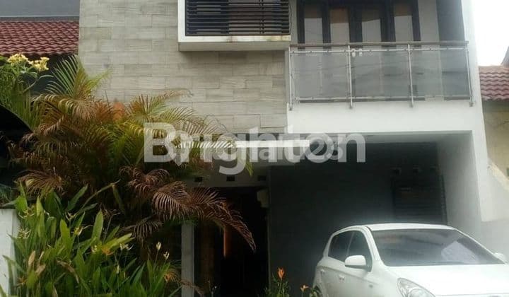 Rumah 2 lantai bagus dan rapi di Pinus Regency di Babakan Cinambo Bandung