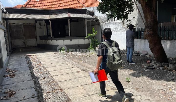 Rumah Tengah Kota! Cocok Buat Cafe Estetik! Jl. Musi Surabaya