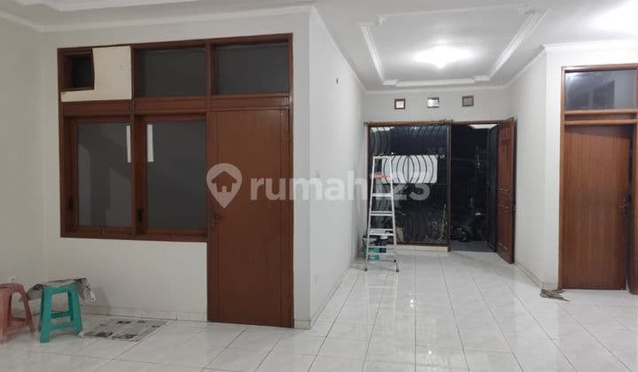 For Rent, Newly Renovated House in Taman Kopo Indah.