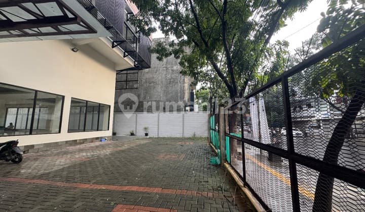 Dijual Gedung / Ruang Usaha Mainroad Asia Afrika