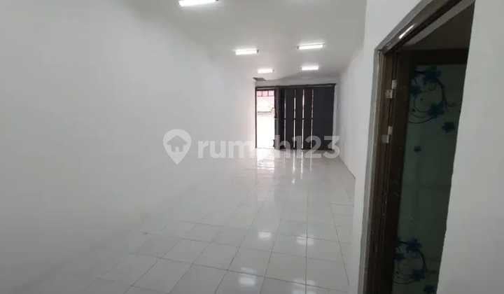 Disewakan Ruko Mainroad Kopo Siap Huni