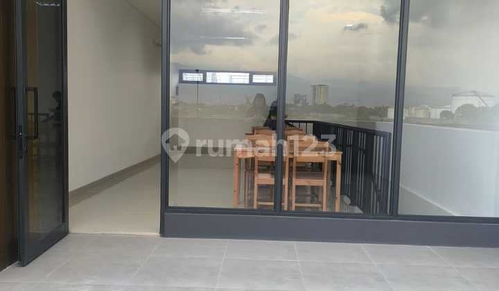 Dijual Ruko Summarecon 2 Lantai Baru Lokasi Strategis