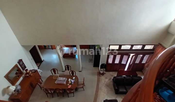 Rumah Mewah Cocok dijadikan hunian Private/Usaha Perhotelan/Resto