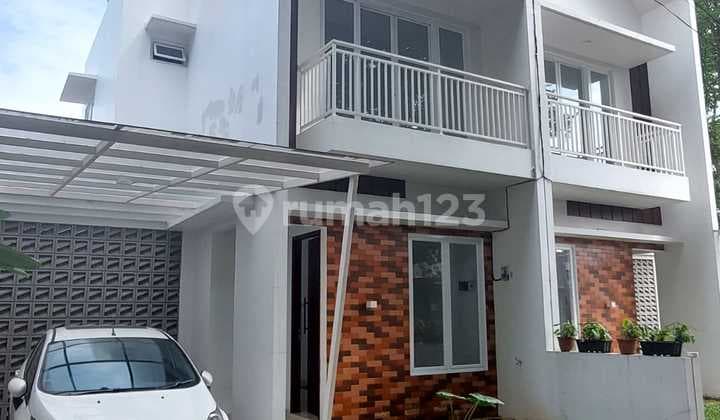 Dijual Rumah Baru 2 Lt. Di Cluster Baru Jombang, Ciputat, Tangsel