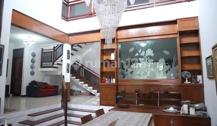 Rumah Dijual Terawat 2 Lantai di Komplek Gegerkalong Permai, Kbb 26