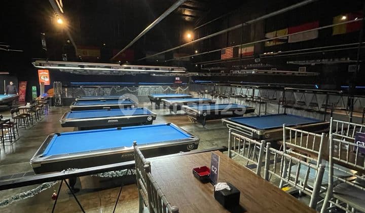 Ruang Usaha Disewakan Bagus dan Luas di Mainroad Jln Sumatra, Bandung 01