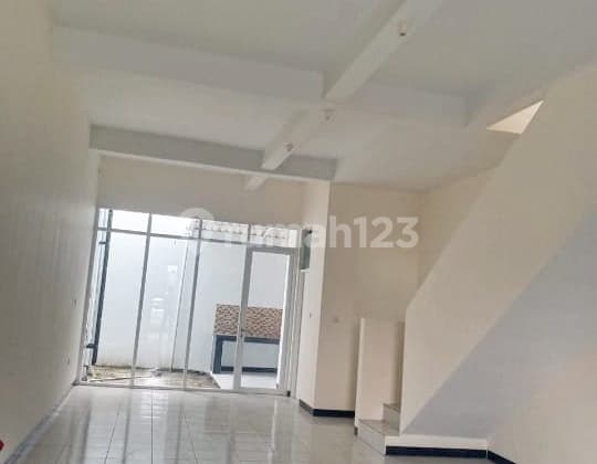 2-Story Shop House for Rent, Ready to Use in Taman Kopo Indah V, Bandung Regency 26