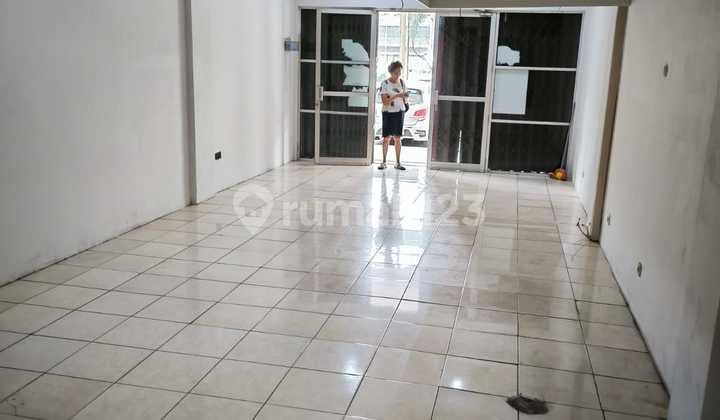 Ruko Paskal 23 Area Depan 3 Setengah Lantai Dijual