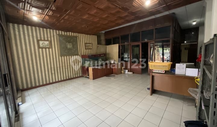 Disewakan Ruko Strategis di Jl Karapitan Bandung