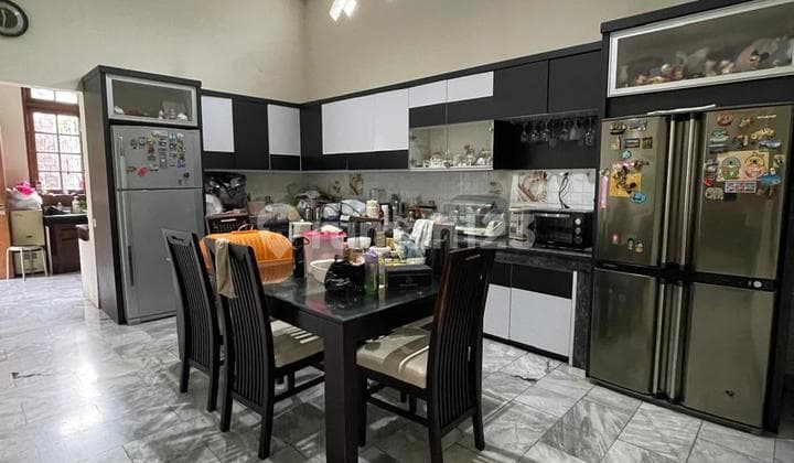 Dijual Rumah Lux Di Setrasari Raya Area Furnished