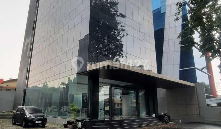 Dijual Gedung Baru Jakarta Selatan