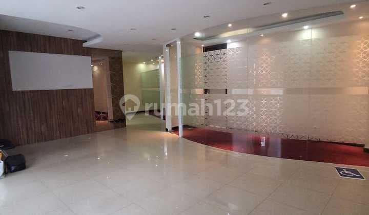 Disewakan Tempat Usaha Stand Alone Building Senopati Area Cocok untuk Klinik