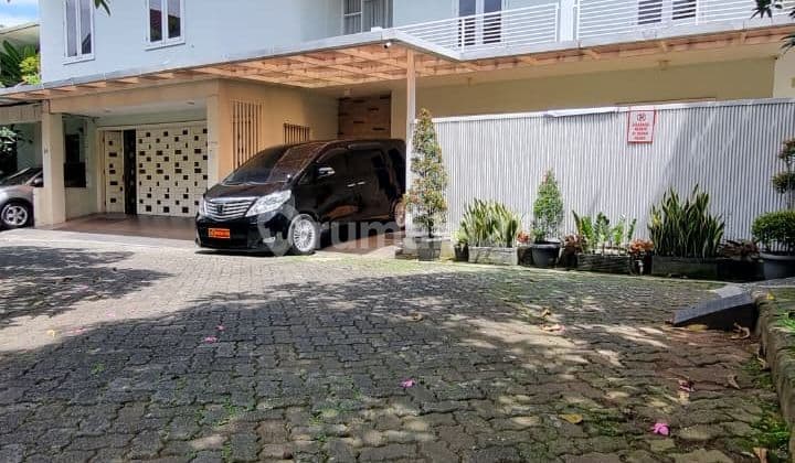 For Sale House in Exclusive Cilandak Townhouse