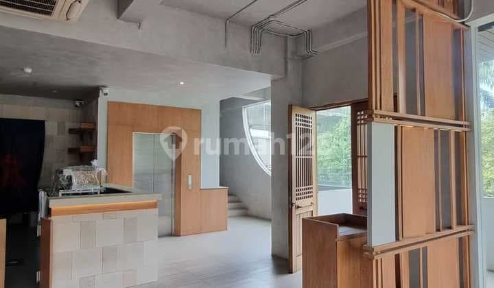 FOR RENT MINI BUILDING