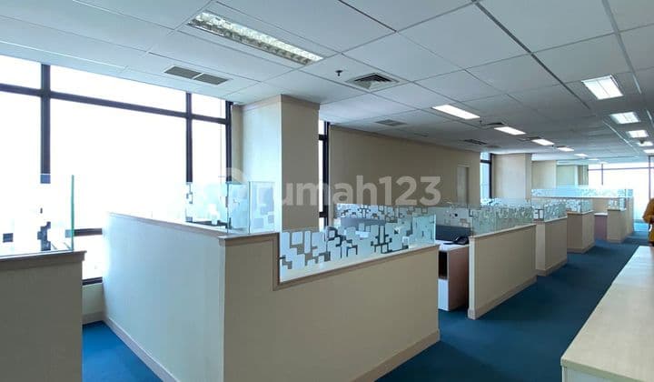 Sewa Kantor 241 M2 Furnish di Menara Anugrah Mega Kuningan, Nego