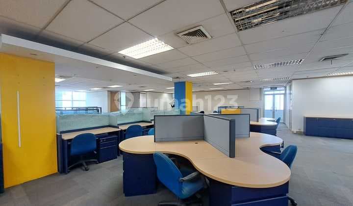 Sewa Kantor Full 1 Lt Furnish 1058 M2 di Menara Caraka, Hrg Termurah