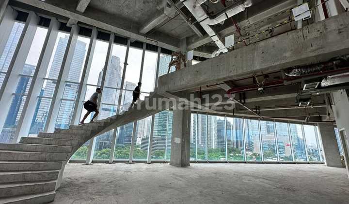 Sewa Space 656 M2 Utk Resto Fine Dining Bar di 18 Parc Place Scbd