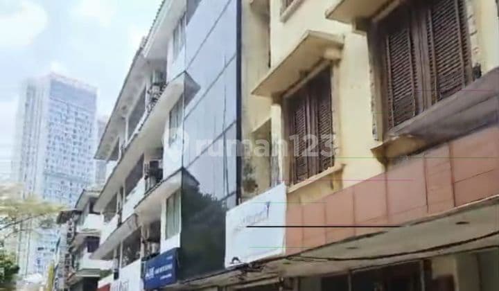 Gedung 4½ Lantai Hadap Wijaya Raya Di Grand Wijaya Centre Kby Baru