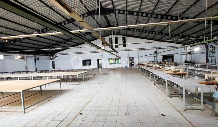 Warehouse on Jalan Martadinata 4350 m SHM Good STRONG