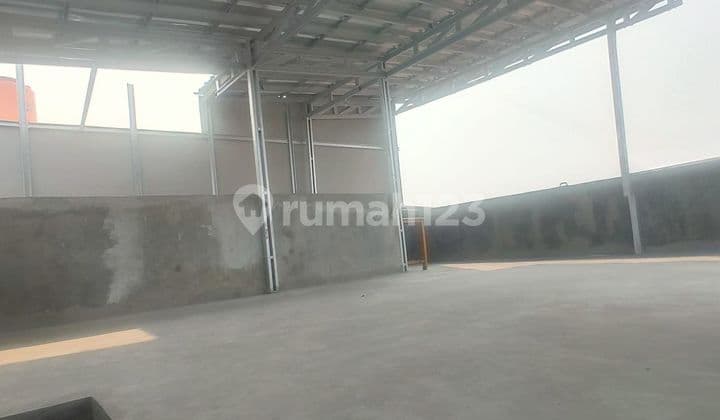 Quick Sale, Brand New, 3-Story House in Pondok Pinang, Pdk Indah Area.