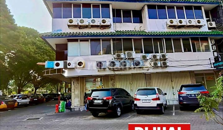 Ruang Usaha Gedung Grand Wijaya Selatan