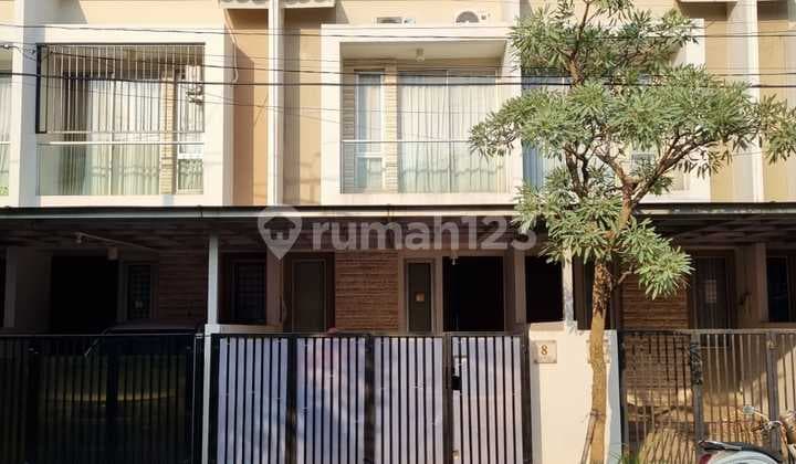Dijual Rumah 2 Lantai di Perumahan Villa Galaxy