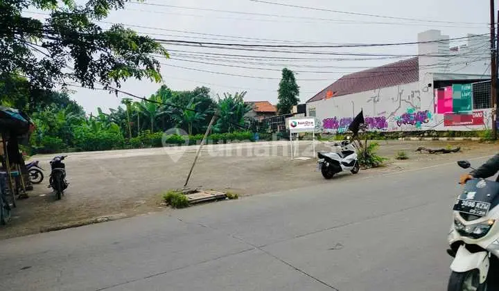 Strategic land for sale, already concreted in Mustika Jaya, Bekasi City.