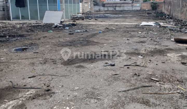 Disewakan Lahan Kosong Dan Bangunan di Bantargebang
