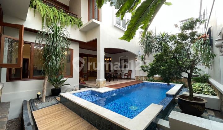 Luxury House in Pondok Indah, Serene Atmosphere, Affordable Price